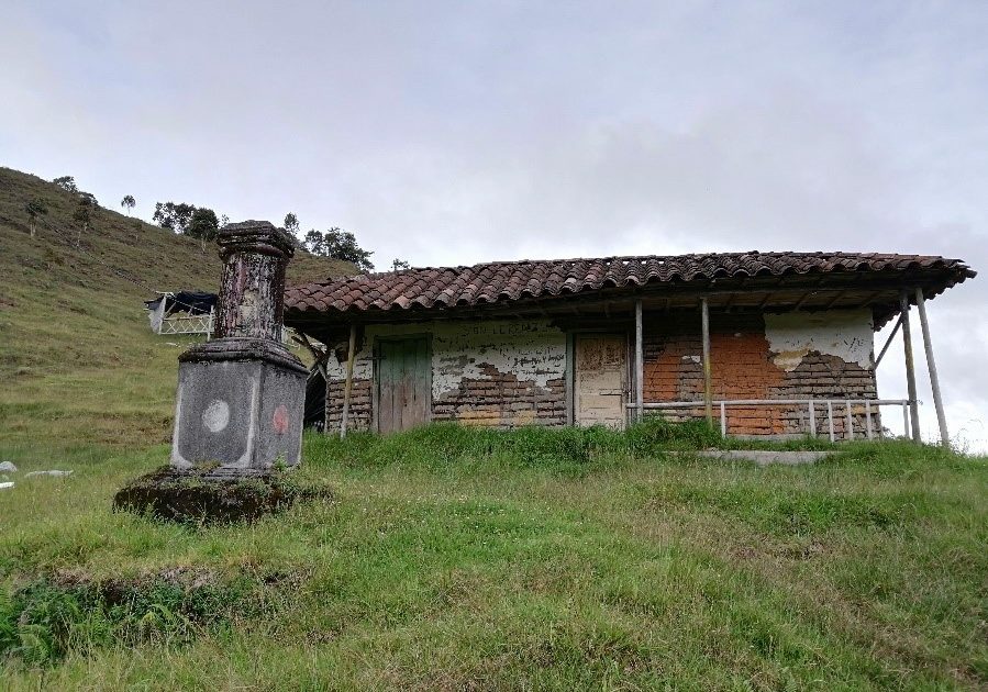 PRIMERA ESCUELA SAN LORENZO